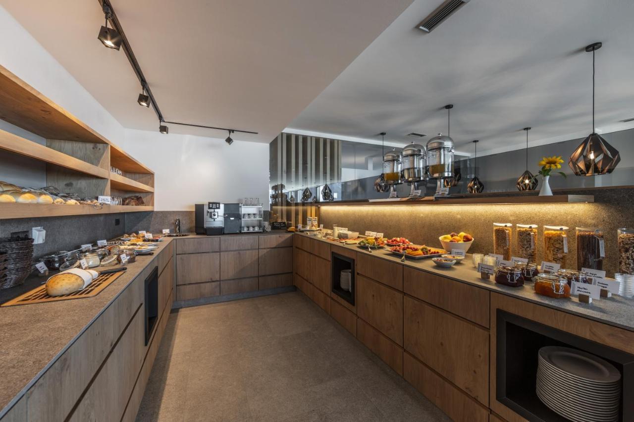 Maraias - Luxury Suites & Apartments Burgusio Ngoại thất bức ảnh