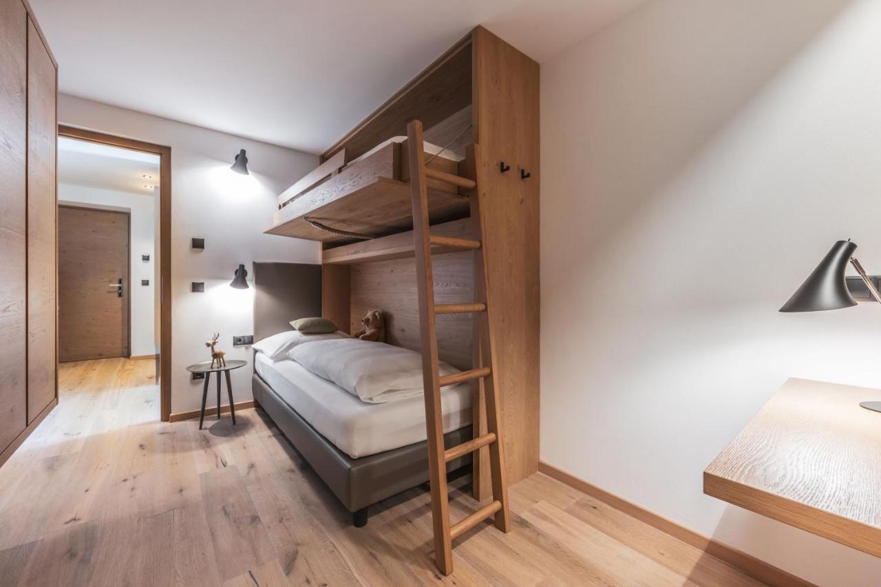 Maraias - Luxury Suites & Apartments Burgusio Ngoại thất bức ảnh