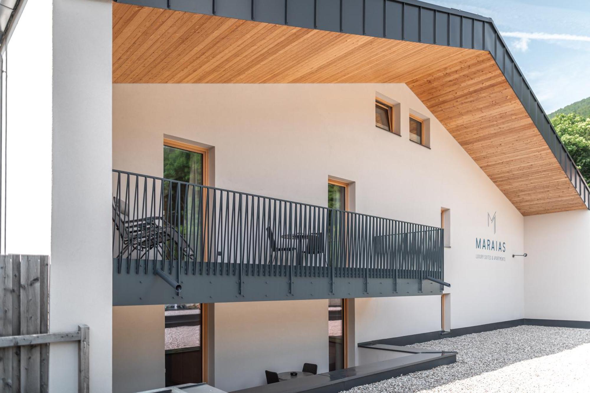 Maraias - Luxury Suites & Apartments Burgusio Ngoại thất bức ảnh