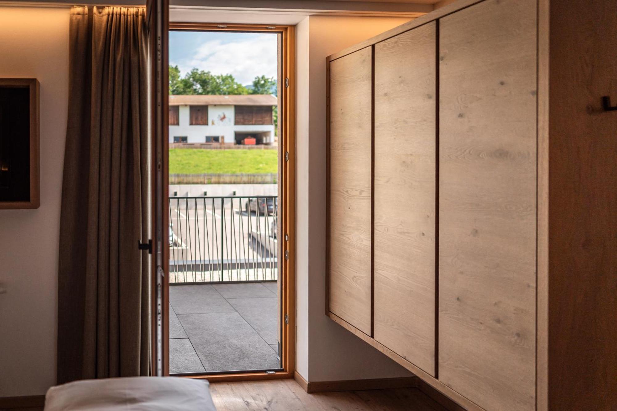 Maraias - Luxury Suites & Apartments Burgusio Ngoại thất bức ảnh